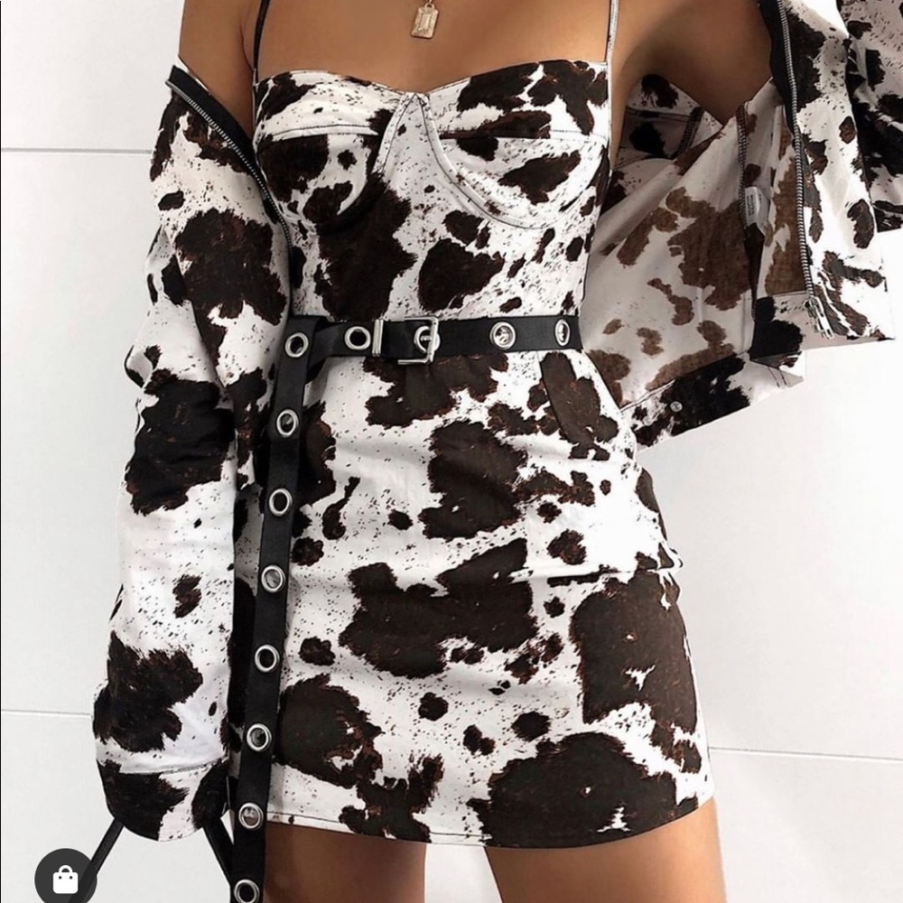 Motel Rocks cowprint mini skirt // Nashville cowgirl // Broadway baby